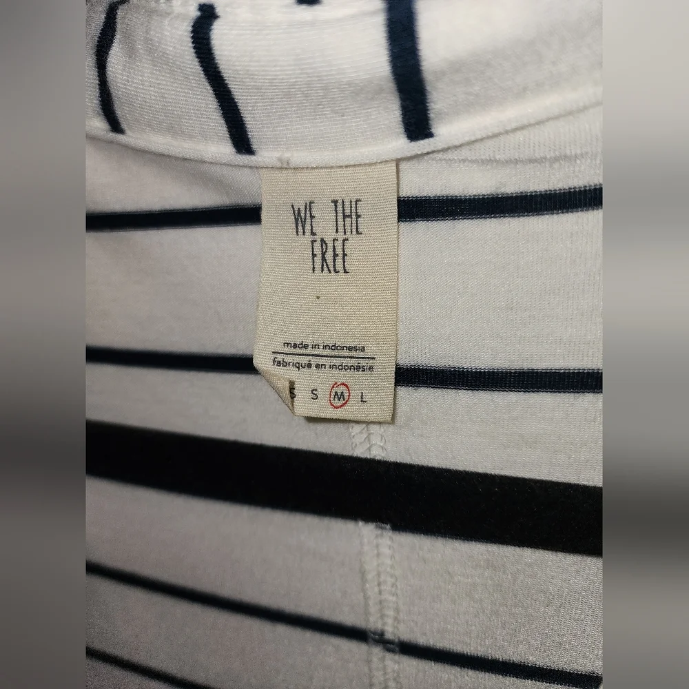 We The Free / Free People V-neck top - Picture 7 of 7
